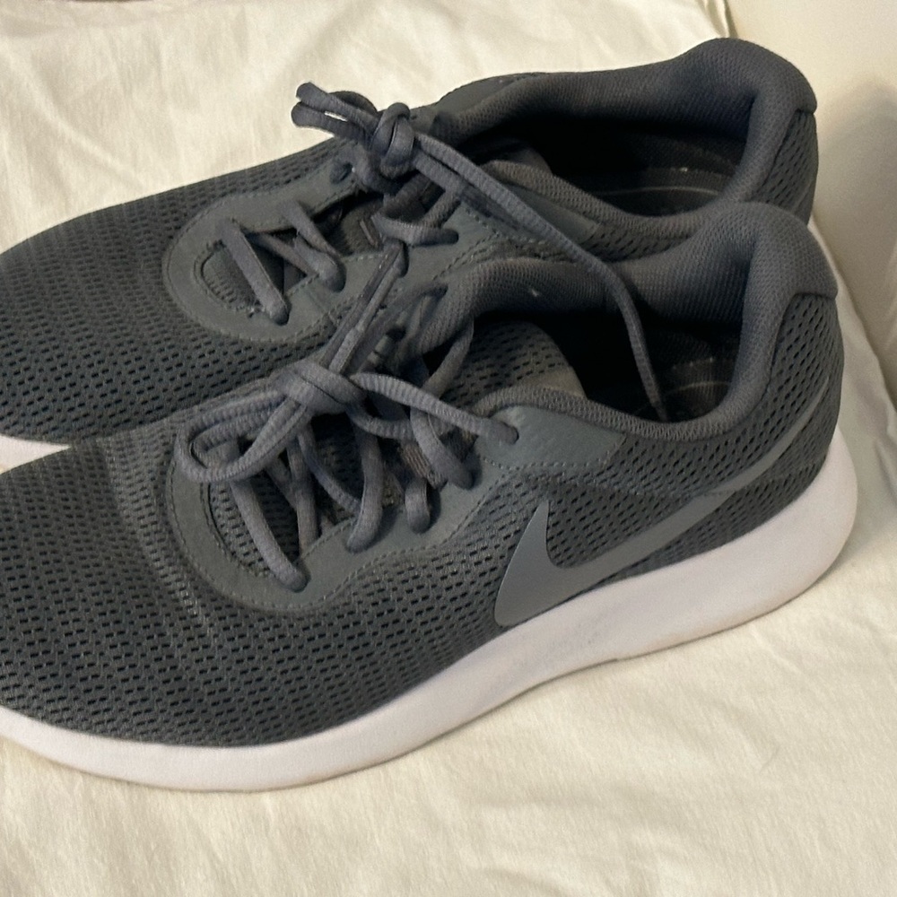 Nike Gray and White Tanjun Sneakers Lightweight Size 8.5